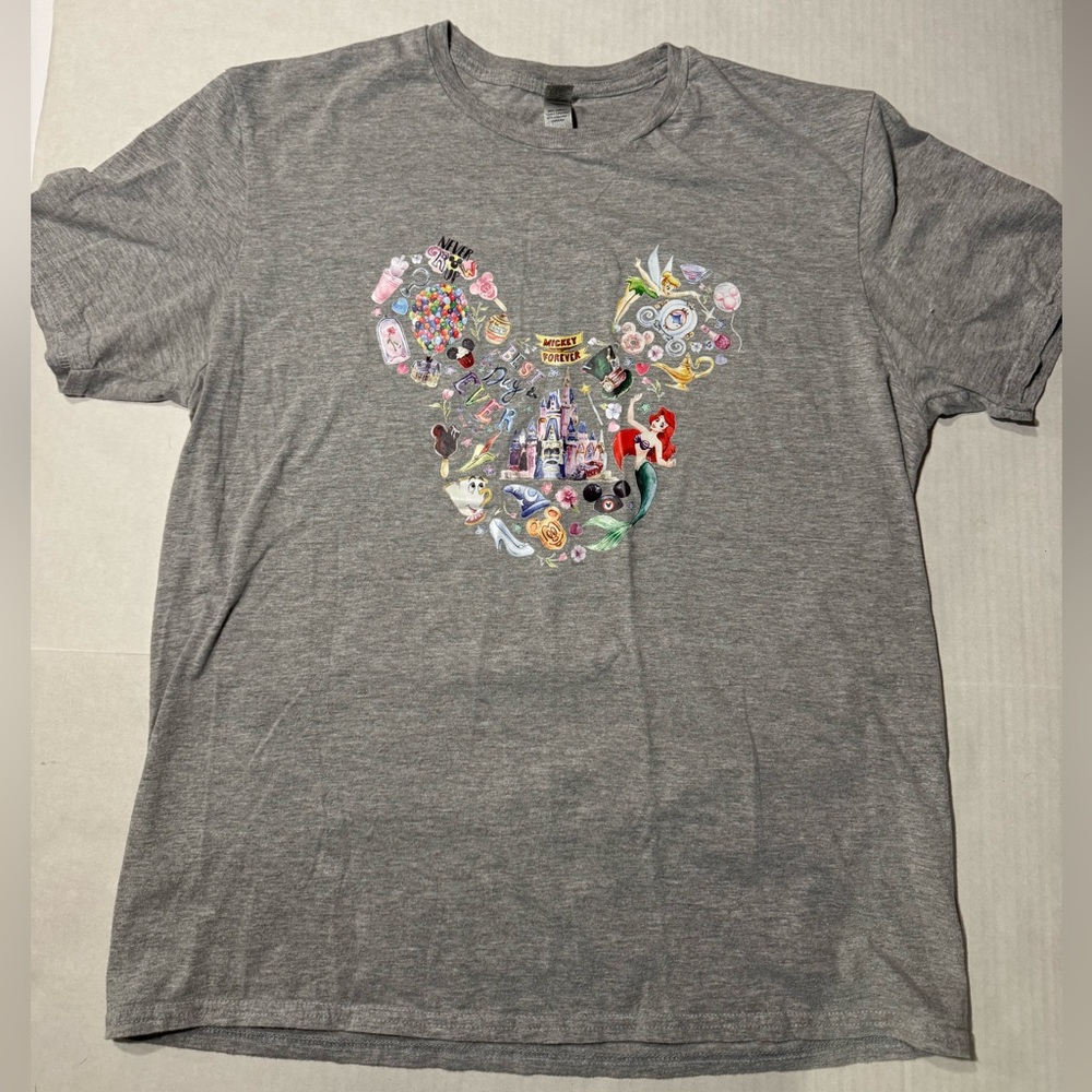 Gildan Heather Gray Graphic Disney Mickey Mouse Tshirt